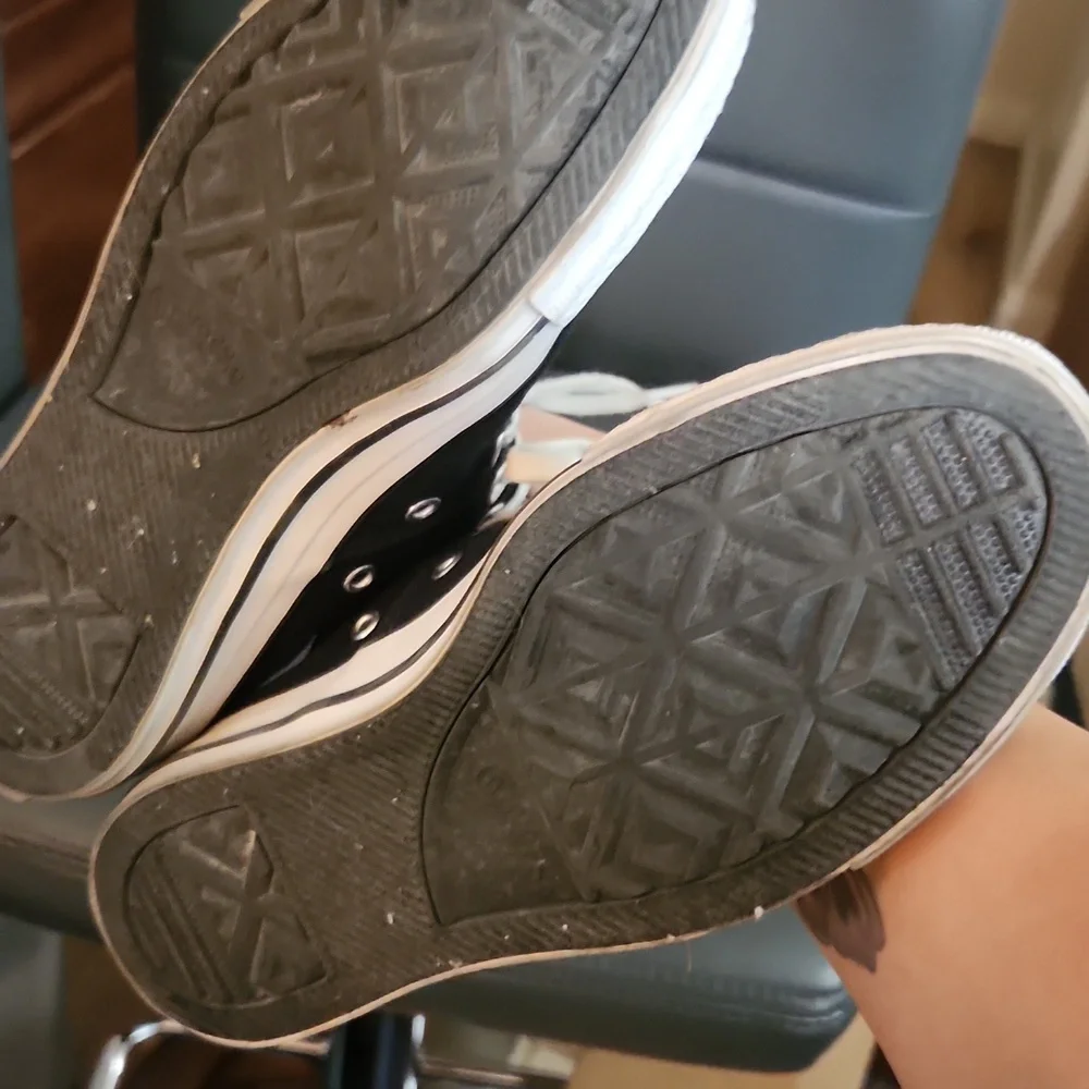 Converse Womens Black High-Top Sneakers - Picture 4 of 5